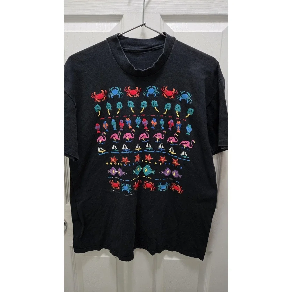Vintage 90s Beach Puff Print T-Shirt Unisex L Black Coastal Crabs Fish Flamingo - Picture 1 of 4
